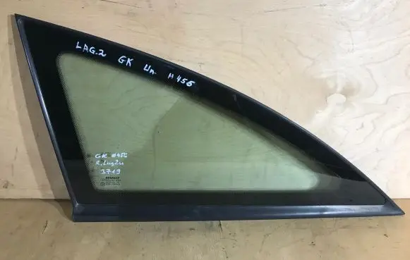 Renault Laguna II Rear side window AS2