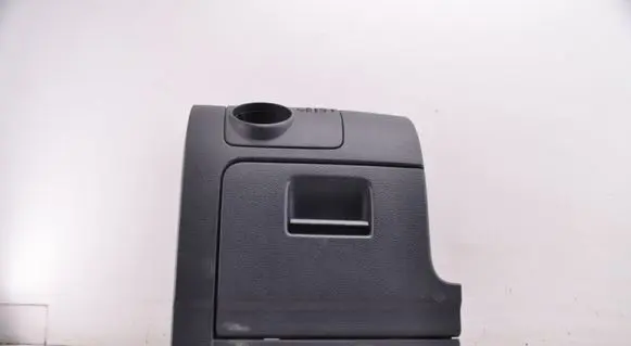 Glove box