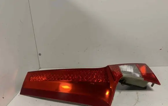 Volvo V70 Rear/tail lights 164397 164391