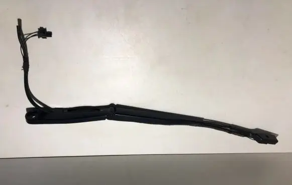 Volvo XC60 Front wiper blade arm 31416839