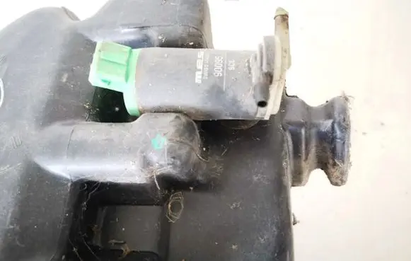 Citroen Berlingo Windscreen/windshield washer pump 90095