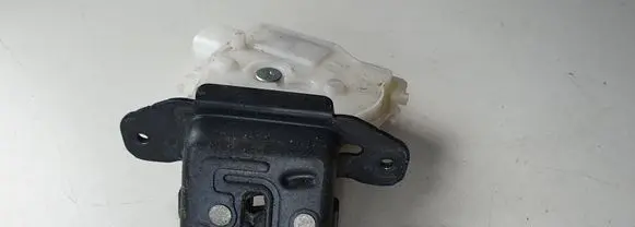 Toyota Auris E180 Tailgate exterior lock 