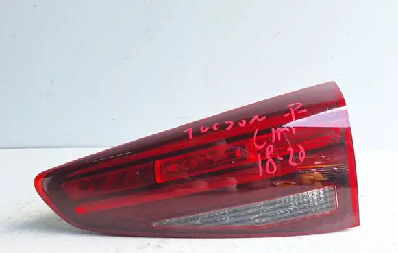 Hyundai Tucson TL Tailgate rear/tail lights 92404D7600 11092018154