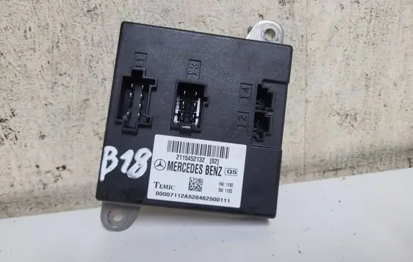 Mercedes-Benz E W211 Comfort/convenience module 2115452132