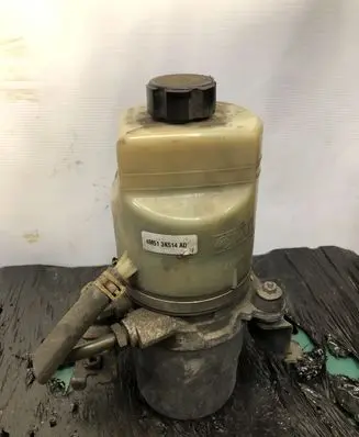 Ford Focus Power steering pump 4M513K514AD