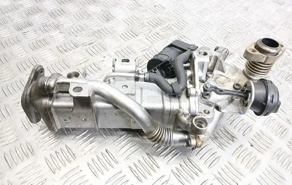BMW 5 F10 F11 EGR valve cooler 7822350
