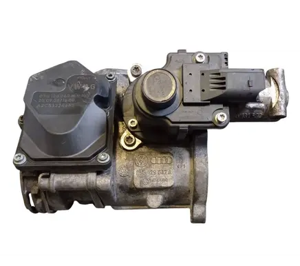 Volkswagen PASSAT B6 Throttle valve 03G128063M 700907030