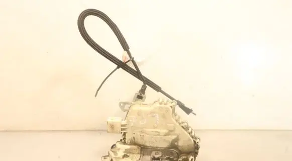 Seat Leon (1P) Front door lock