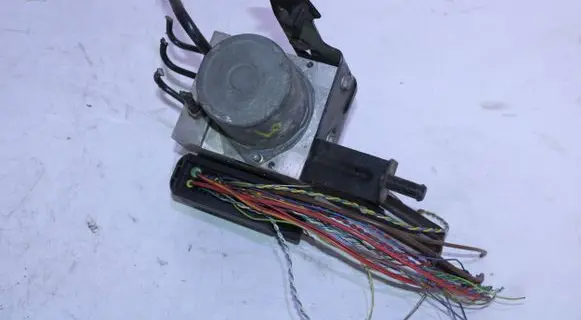 BMW 5 E60 E61 ABS Pump 34516768550