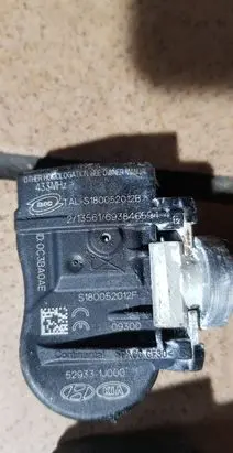 KIA Sorento Tire pressure sensor S180052012B