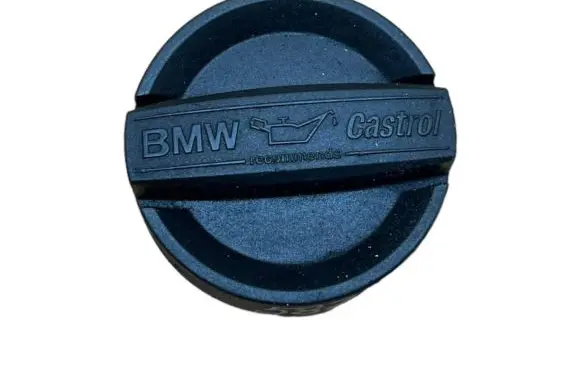 BMW 5 F10 F11 Oil filter cover 