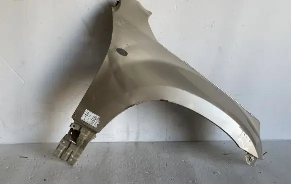 Suzuki Grand Vitara II Fender
