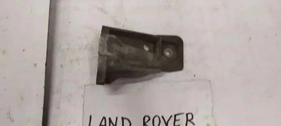 Land Rover Discovery 3 - LR3 Engine mounting bracket 4H226061AA KKU500580 C9A2A