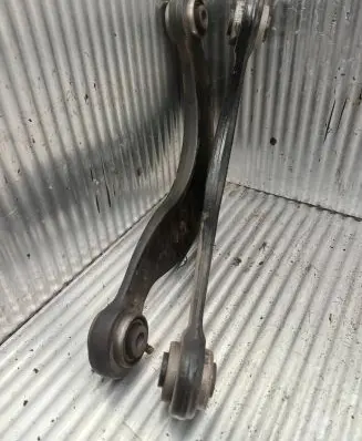Ford Focus Front lower control arm/wishbone