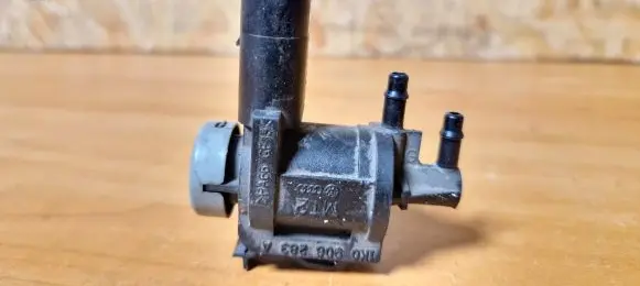 Volkswagen PASSAT B5 Turbo solenoid valve 1k0906283a