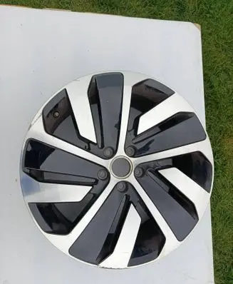 R19 alloy rim