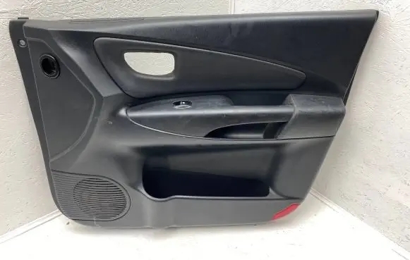 Hyundai Tucson JM Front door card panel trim 823022E430
