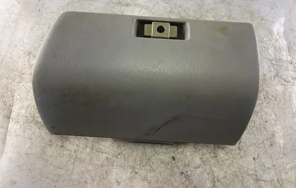 Mitsubishi Pajero Sport I Glove box lid/cover 