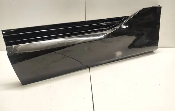 Audi e-tron Rear door trim (molding) 4KE853059A 05052021104010 4K4853059A