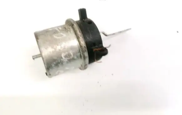 Ford Mondeo MK II Valve vacuum 