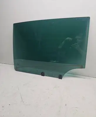 Rear door window glass