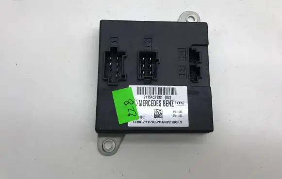 Mercedes-Benz E W211 Comfort/convenience module 2115452132