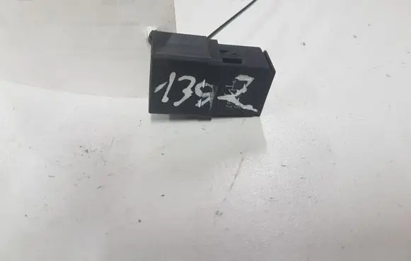 Nissan Almera N16 Other relay 4RD00781404