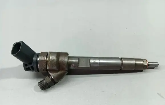 BMW 5 F10 F11 Fuel injector 7810702