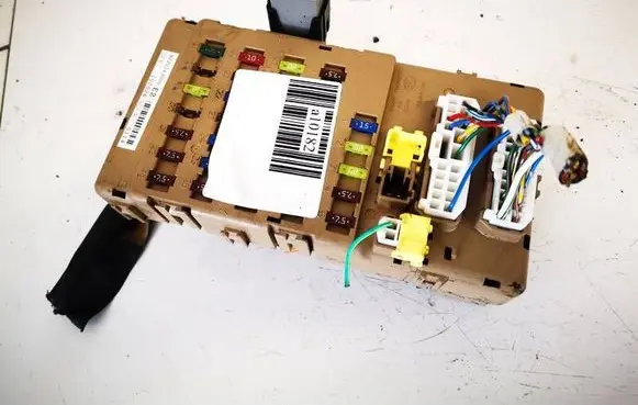Subaru Outback Fuse box set 82201aj000