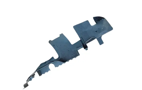 Audi A4 S4 B6 8E 8H Intercooler air guide/duct channel 8E0121283