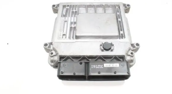 Hyundai i30 Engine control unit/module 391122B100