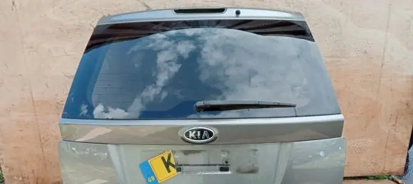 KIA Carens III Tailgate/trunk/boot lid