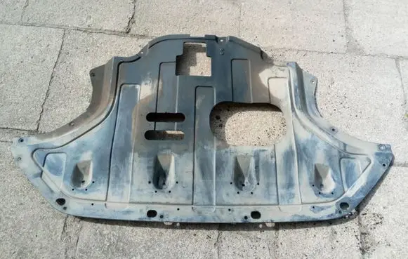 Hyundai Kona I Engine splash shield/under tray 29110-J9000