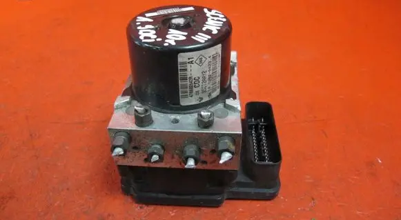 Renault Megane III ABS Pump 476602642R