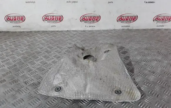 Toyota RAV 4 (XA50) Heat shield in engine bay 