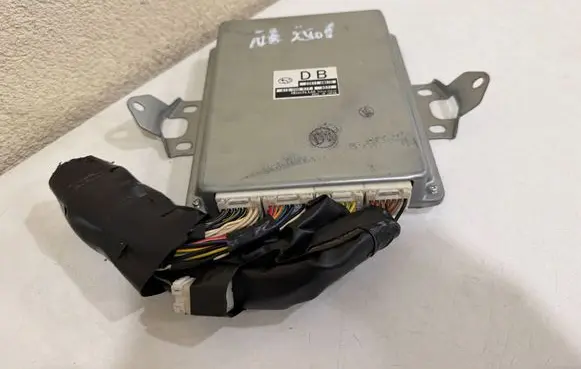 Subaru Forester SG Engine control unit/module 22611AM870