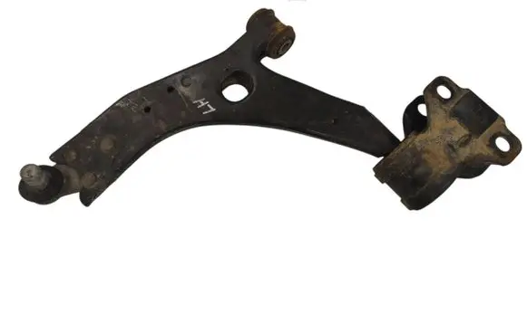 Volvo V40 Front lower control arm/wishbone