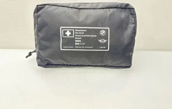 BMW 3 G20 G21 First aid kit 