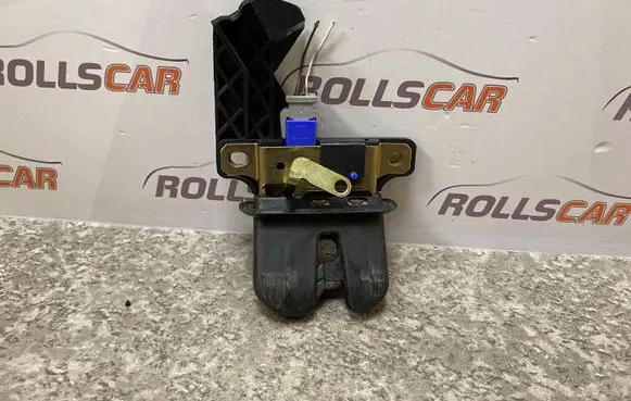 Audi A4 S4 B6 8E 8H Tailgate/trunk/boot lock/catch/latch 8E5827505B