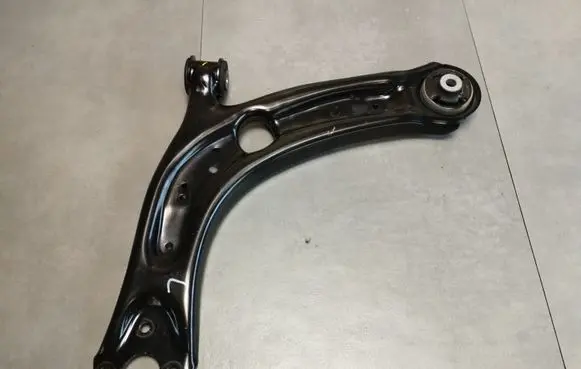 Cupra Formentor Front lower control arm/wishbone 3Q0407151P