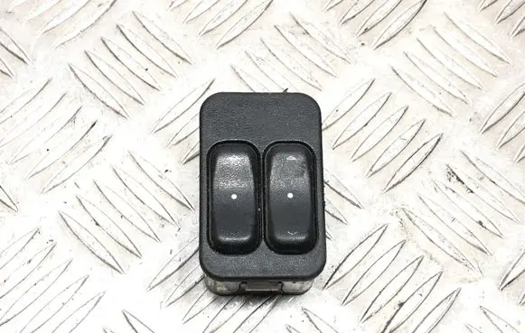Opel Zafira A Electric window control switch 13363201 90561088
