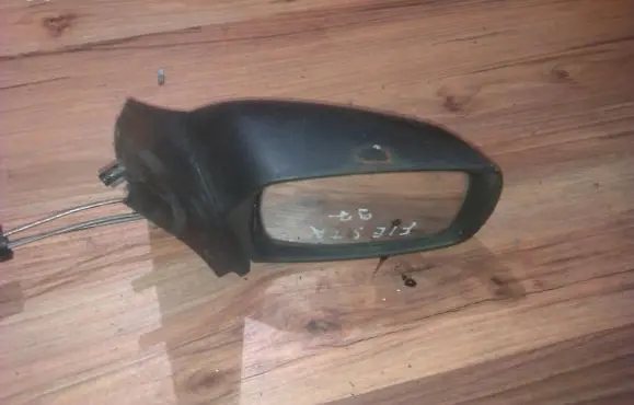 Ford Fiesta Front door electric wing mirror