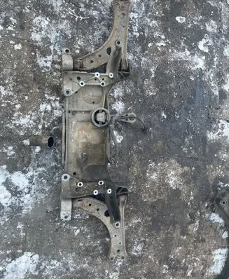 Volkswagen Golf V Front subframe 1K0199369F