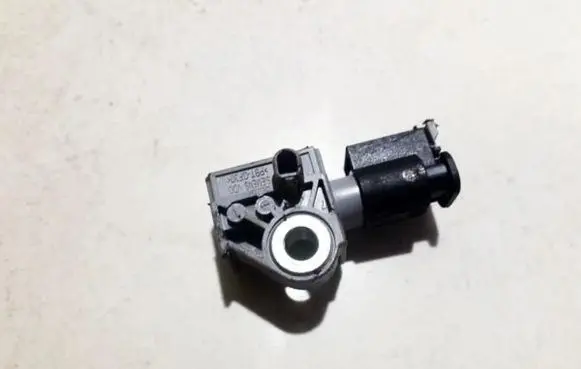 Mercedes-Benz C AMG W204 Airbag deployment crash/impact sensor 04896011ab a0065403681