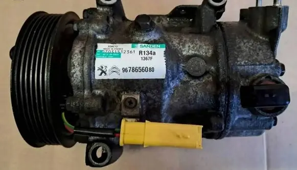 Peugeot 2008 I Air conditioning (A/C) compressor (pump) 9678656080