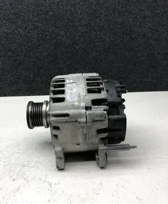 Volkswagen Golf VII Generator/alternator 03L903023L