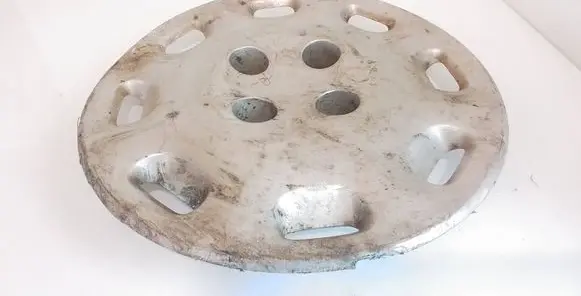 Citroen Xantia R14 wheel hub/cap/trim 9611102880