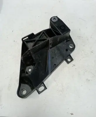 Radiator support slam panel bracket