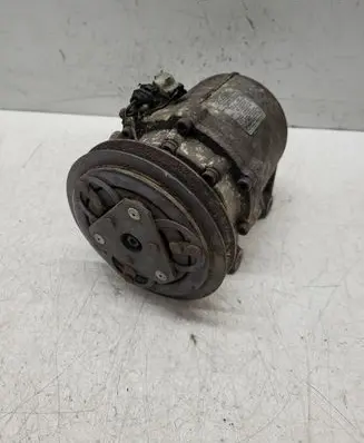 Nissan Primera Air conditioning (A/C) compressor (pump) 926002J602