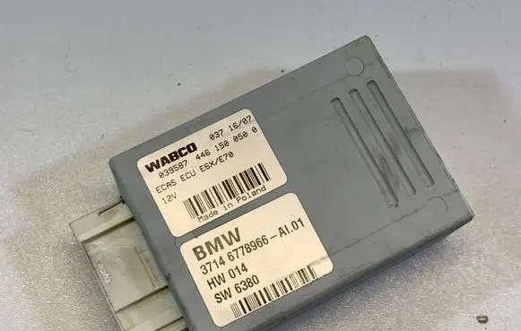 BMW X5 E70 Air suspension control unit module (rear) 6778966 37146778966